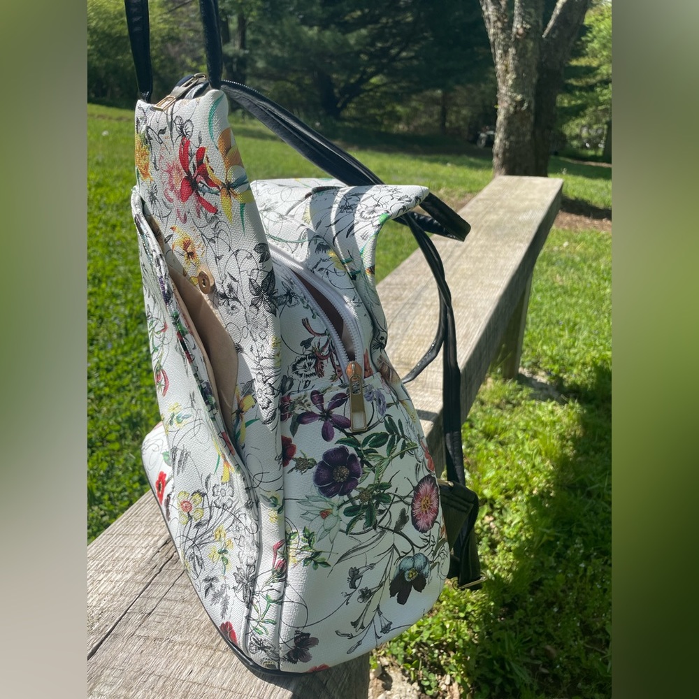 Floral Backpack - Picture 3 of 5